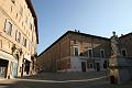 urbino_piazza_federico_8652