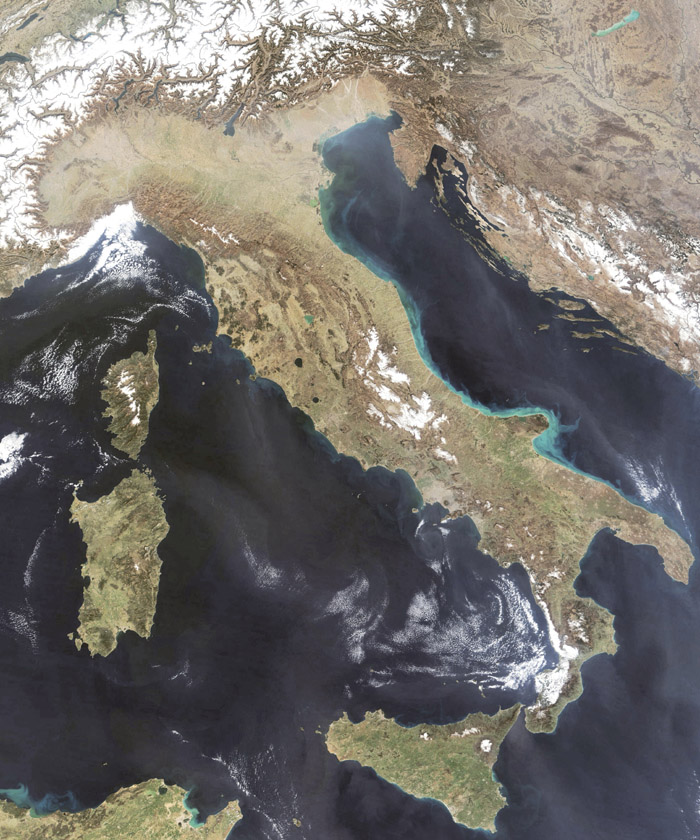 foto satelite del italia
