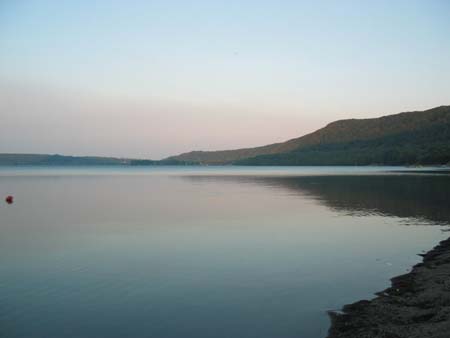 lac de vico