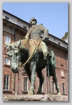 milan photo