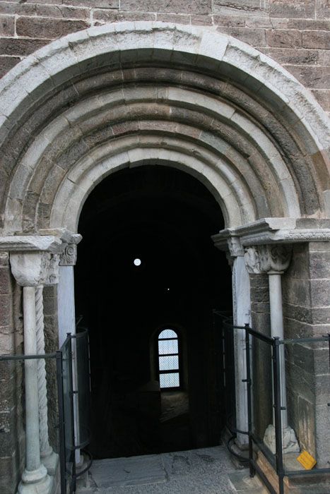 sacra_di_san_michele_7861.jpg