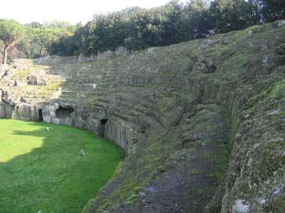 theatre etrusque de sutri