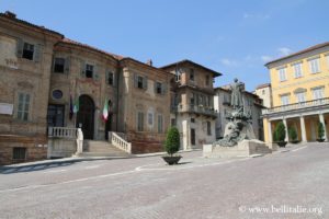 palazzo-civico-piazza-caduti-per-la-liberta-bra_6194