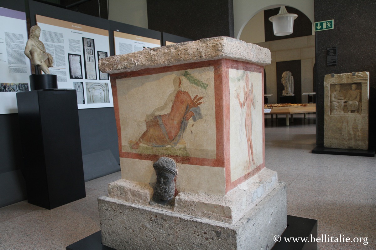 altare-dipinto-museo-archeologico-milano_7316
