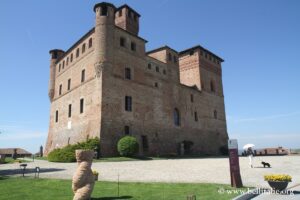 Photo de Grinzane Cavour, Langhe