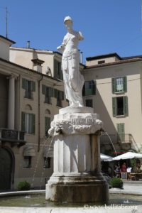 fontana della minerva