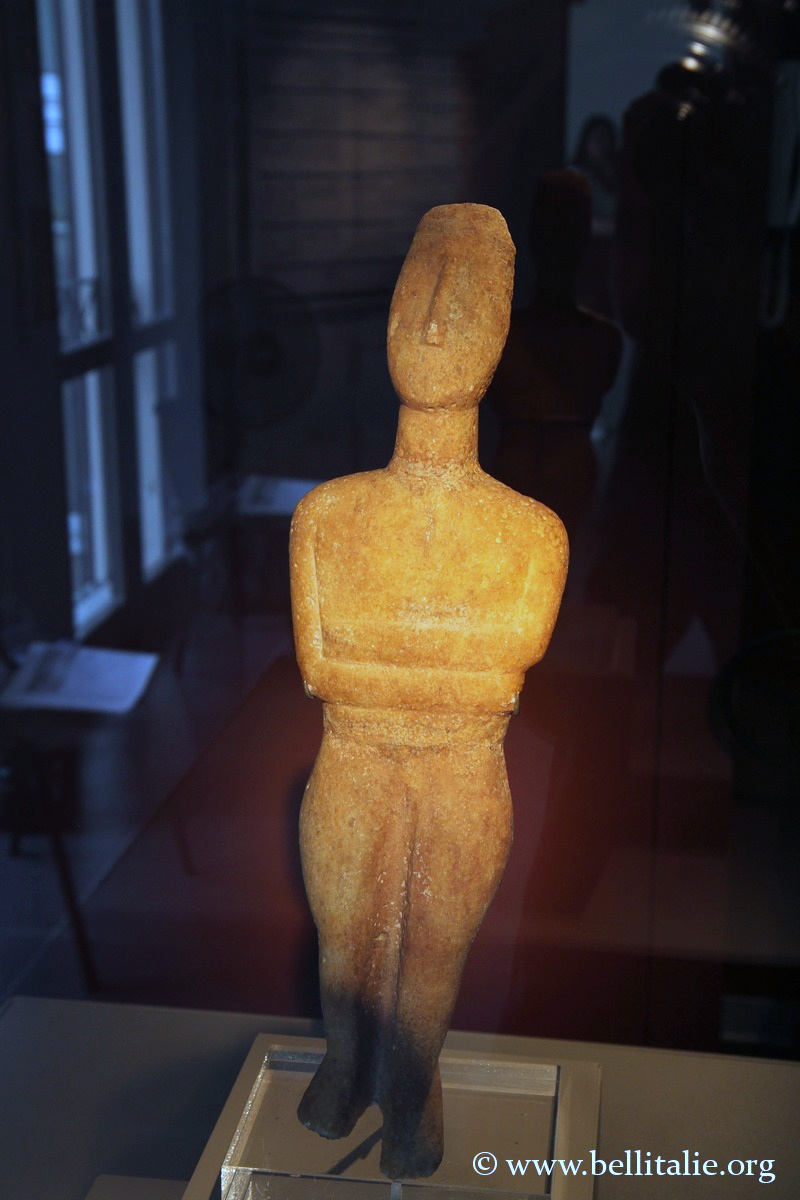 idolo-femminile-museo-archeologico-milano_7338