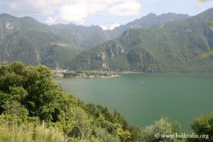 foto del lago d'idro