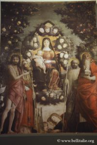 madonna-in-gloria-tra-santi-di-andrea-mantegna-pinacoteca-museo-castello-sforzesco_7745