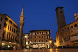 foto piazza centro di padova