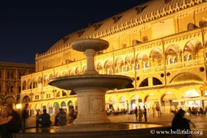 Piazza delle Erbe, Padoue