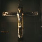 Crucifix, Pavie