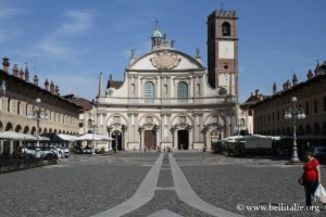 piazza-ducale-vigevano_6579