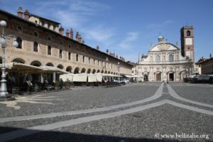 piazza-ducale-vigevano_6583