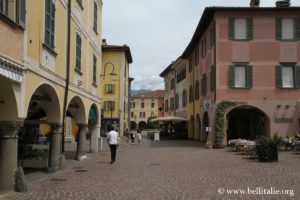 piazza-garibaldi-iseo_9115