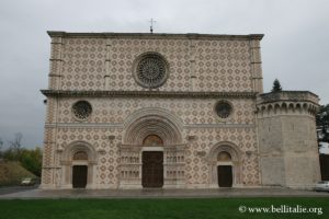 Sainte-Marie de Collemaggio, L'Aquila