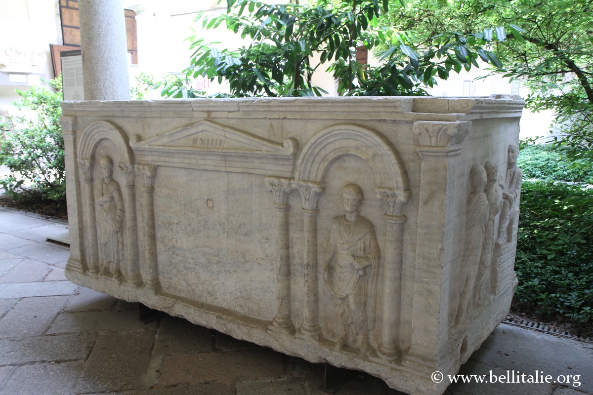 sarcofago-romano-museo-archeologico-milano_7408