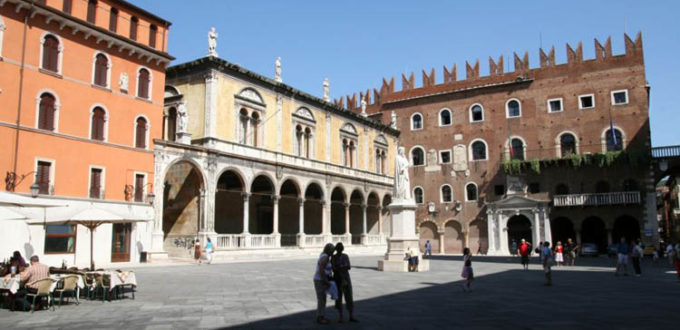 Loggia del Consiglio, Verona