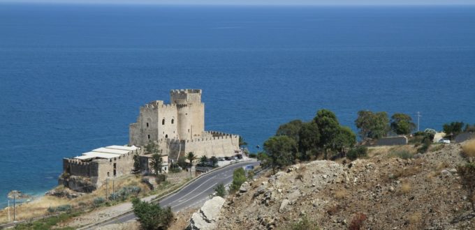 Castrum Petrae Roseti, Capo Spulico