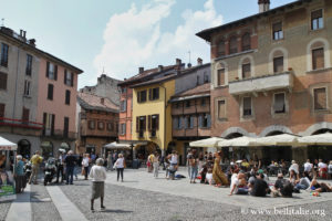 foto della piazza-san-fedele-como_8176