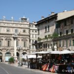 piazza-delle-erbe-palazzo-maffei-verona_1585