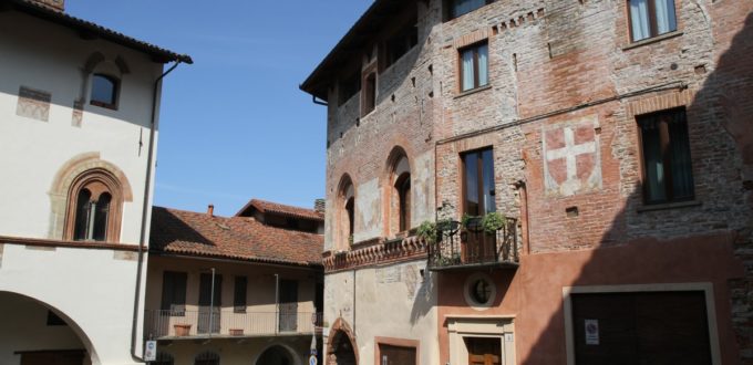 piazzetta-santa-maria-avigliana_5203