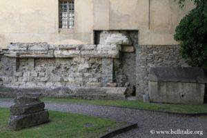foto tempio romano di aosta