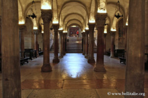 foto della cripta di san zeno di verona