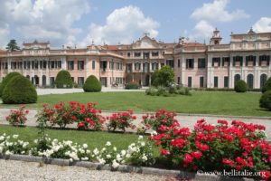 foto del palazzo estense di varese_7161